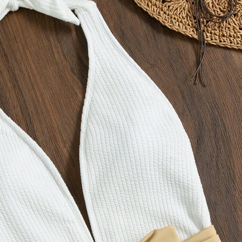 Wrap One piece - Picture 3 of 5